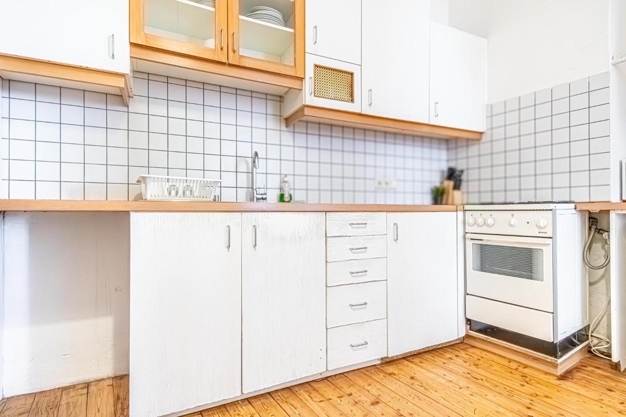 Simple Apartment Near Wiener Stadthalle Exterior foto