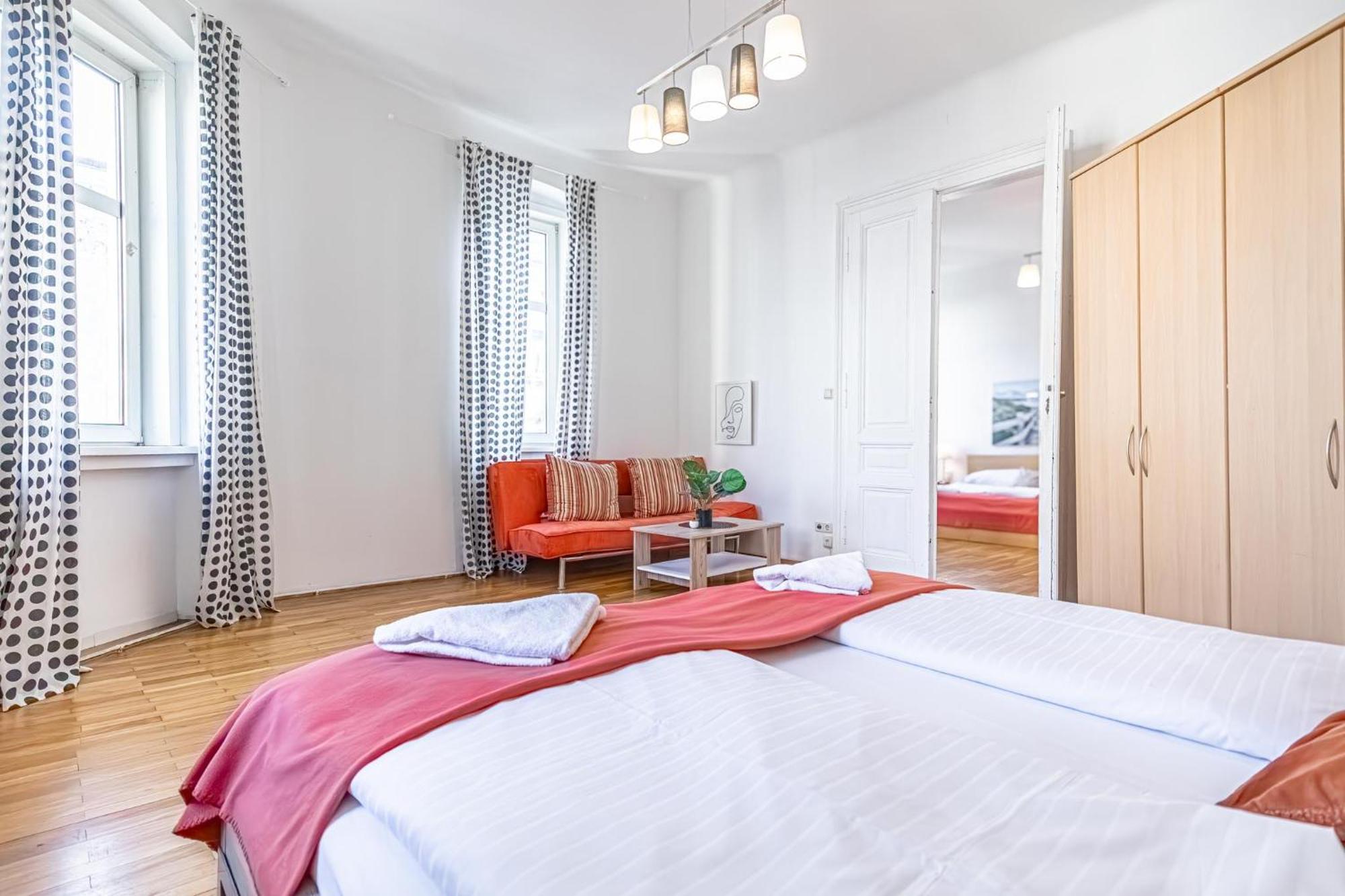 Simple Apartment Near Wiener Stadthalle Exterior foto