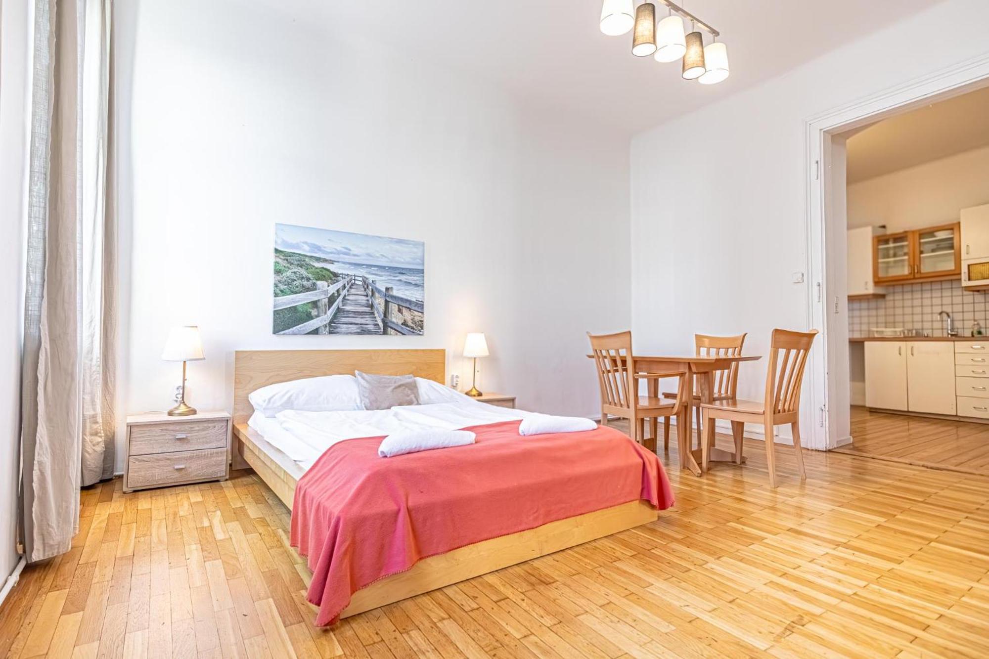Simple Apartment Near Wiener Stadthalle Exterior foto